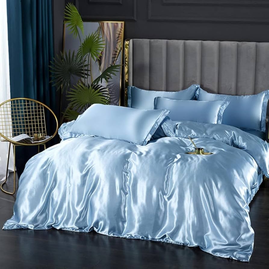 Luxury Silk Satin Comforter – 400 GSM Ultra-Soft, Breathable & Lightweight Quilt