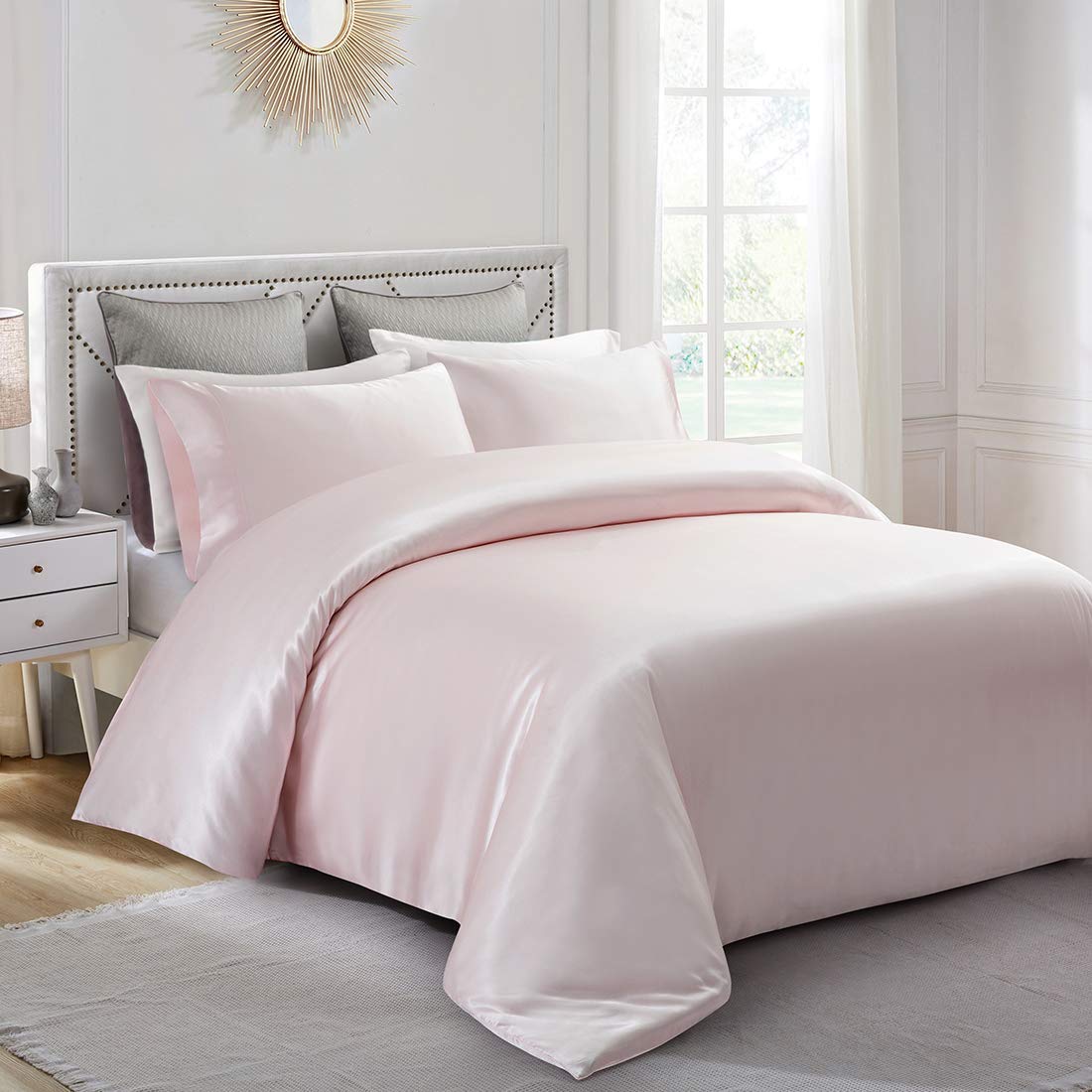 Luxury Silk Satin Comforter – 400 GSM Ultra-Soft, Breathable & Lightweight Quilt