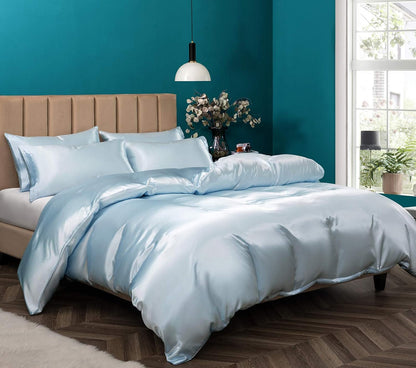 Luxury Silk Satin Comforter – 400 GSM Ultra-Soft, Breathable & Lightweight Quilt