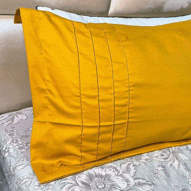 Elegant Moroccan Channel Quilted Design