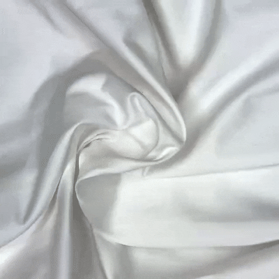 Elegant Contrast Border Finish