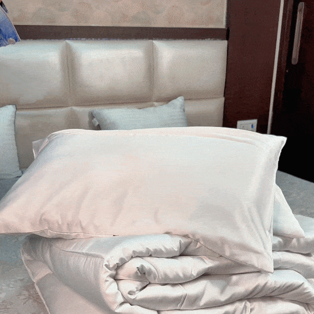 Soft Cushioned Comfort Feel